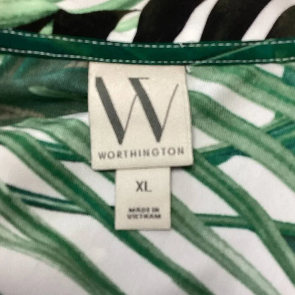 Worthington Womens XL Short Sleeve Button Down Fern Leaves 100% Polyester Shirt